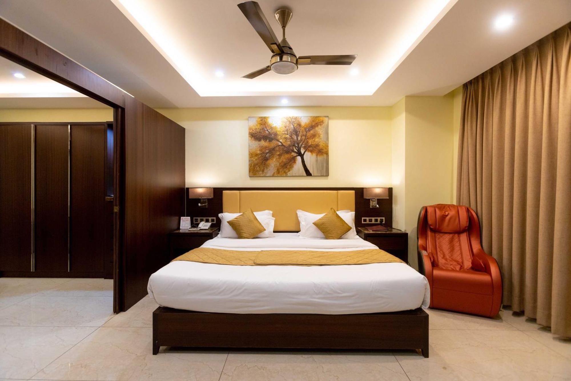 Hotel Godwin - Colaba Bombay Exterior foto