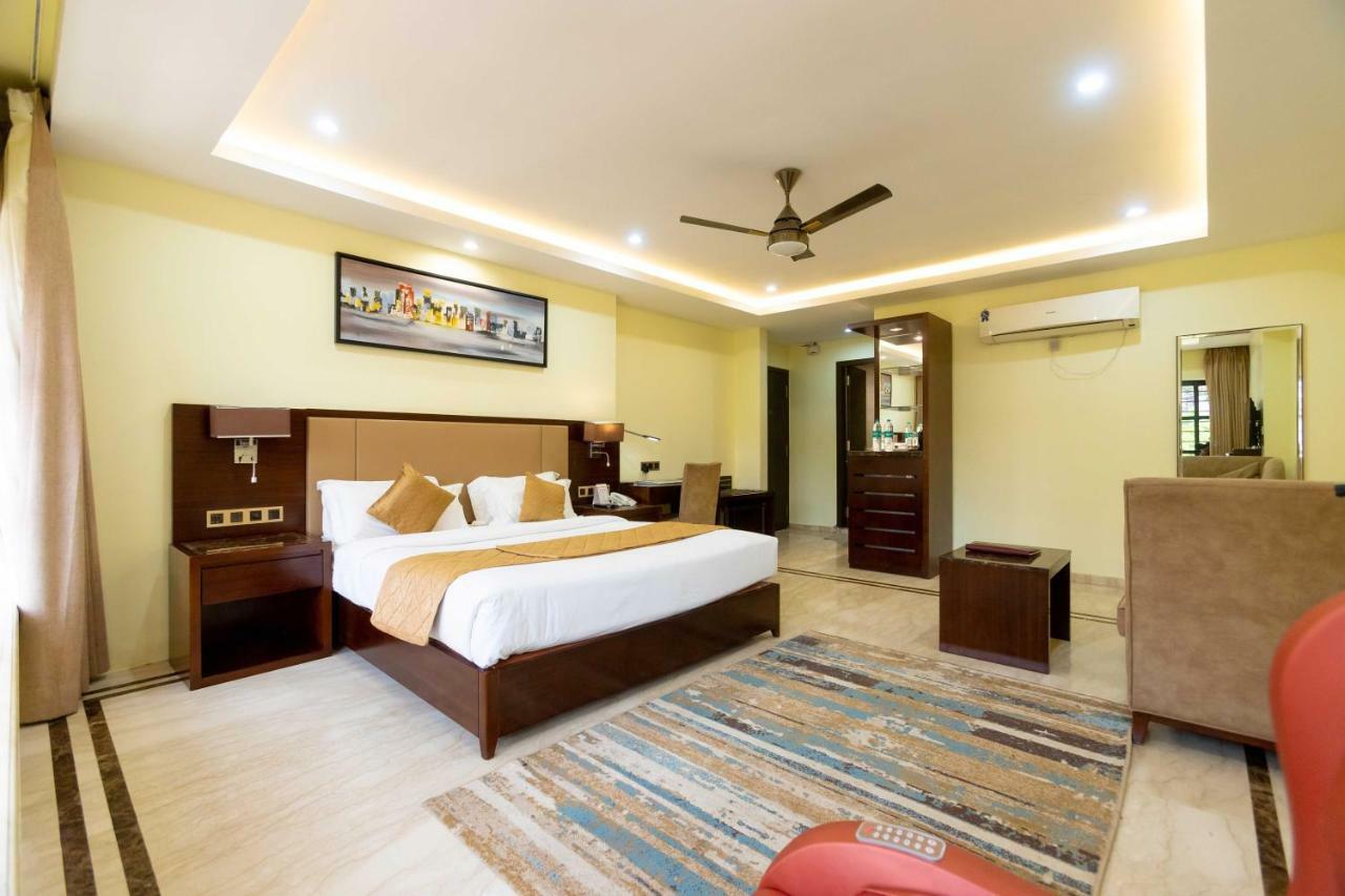 Hotel Godwin - Colaba Bombay Exterior foto